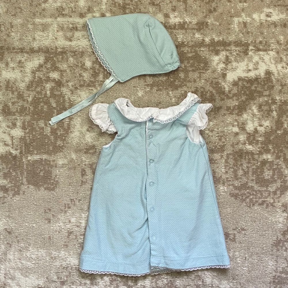 Infant dress and bonnet - Picture 3 of 7